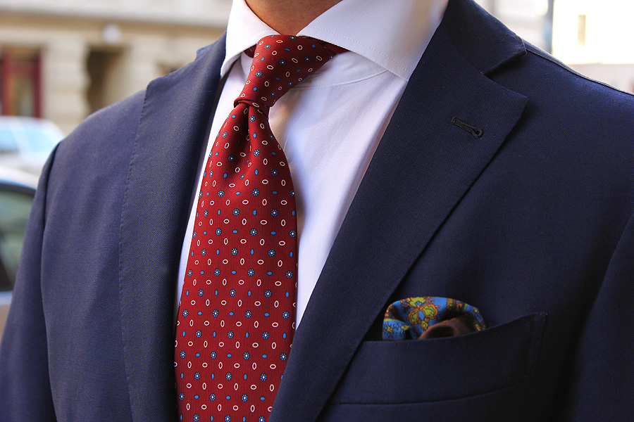 Шелковый мужской галстук